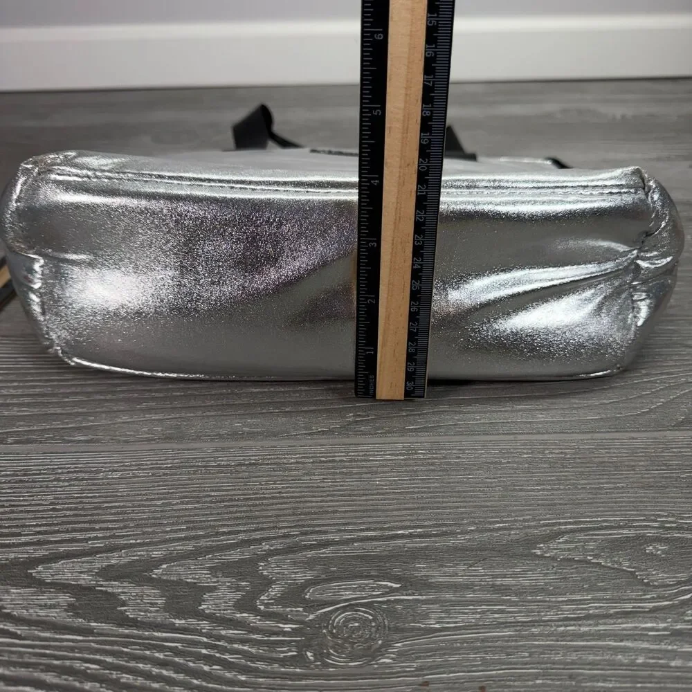 Delia's Insulated Lunch Tote Bag Shoulder Strap Quilted Metallic Silver dELiA*s